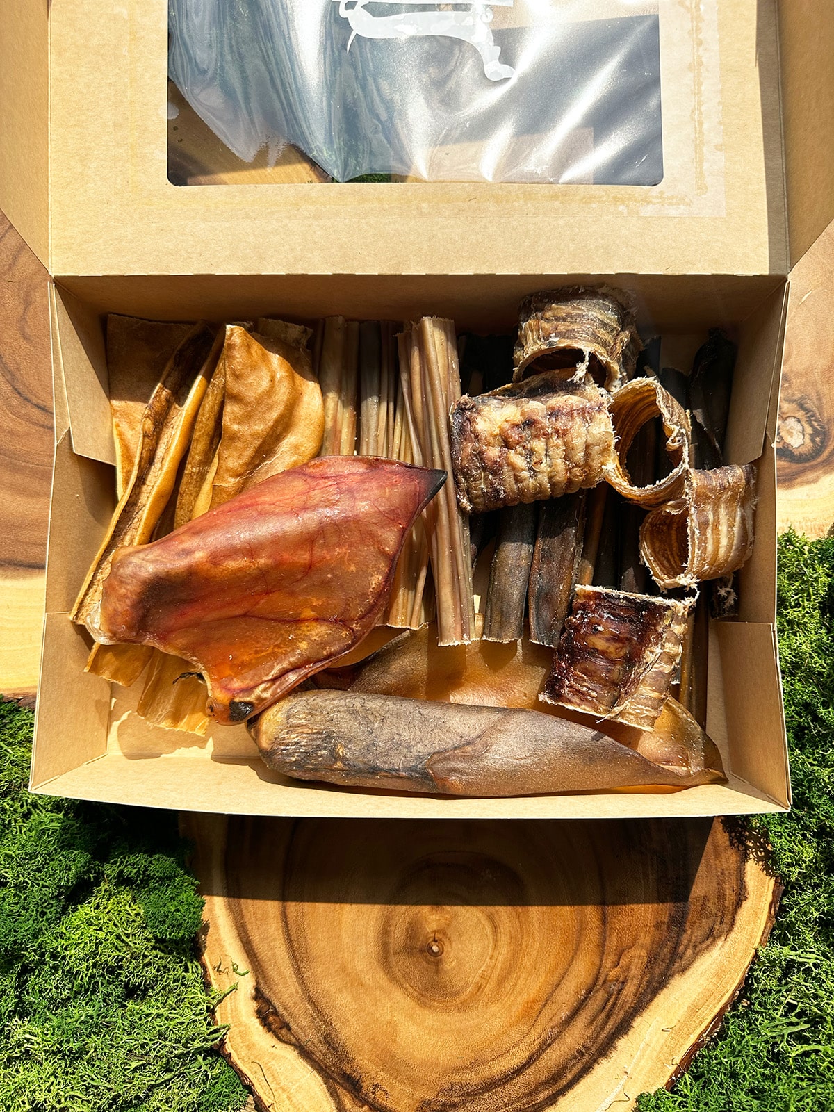  dog treat box subscription